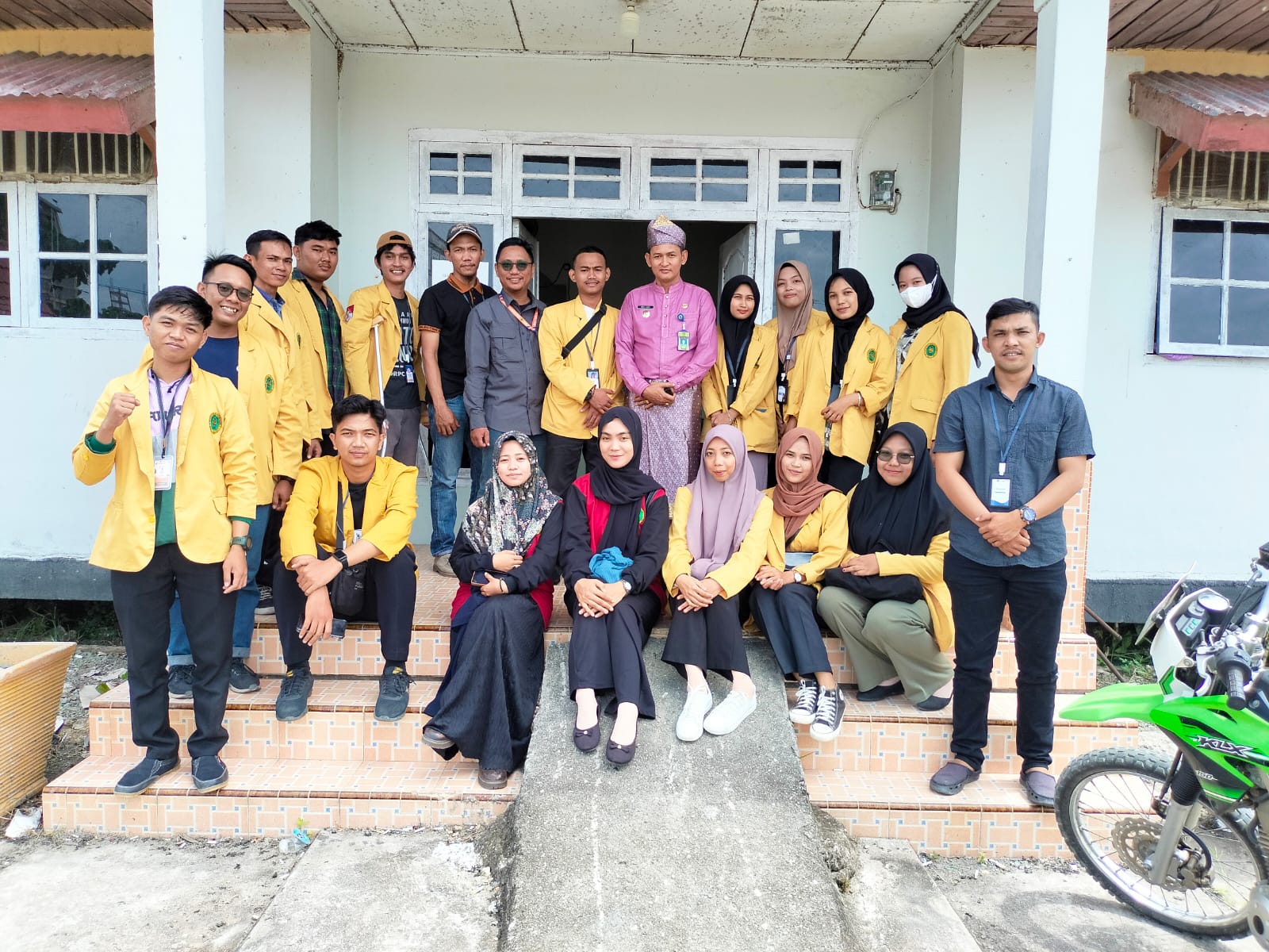 Kunjungan KKN Tematik Desa Mandah